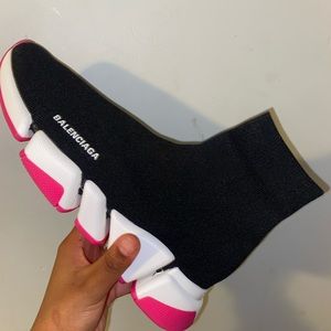 BALENCIAGA